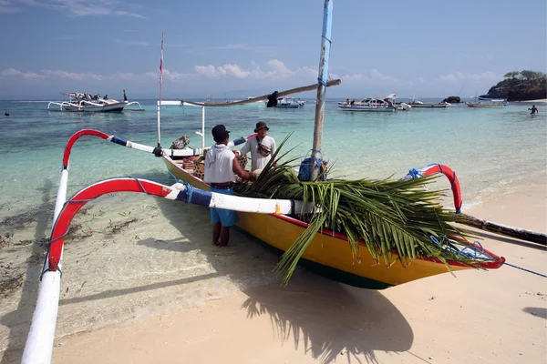 Costa sull'isola di Nusa Lembongan Isola — Foto Stock
