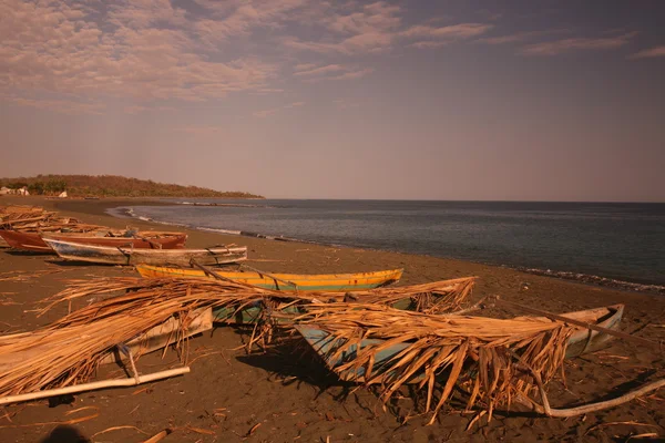 Dili şehir kumsalda — Stok fotoğraf