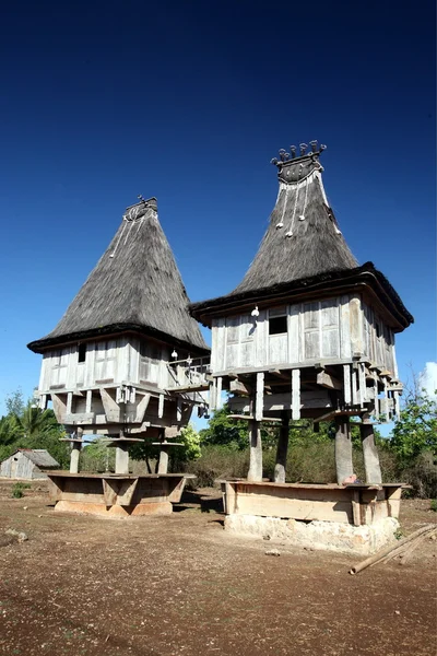 Case tradizionali nel villaggio di Lospalos — Foto Stock