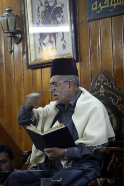 Masalcı Abu gölgeli