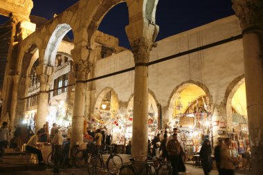 Emevî Camii yakınındaki tarihi kalıntılar