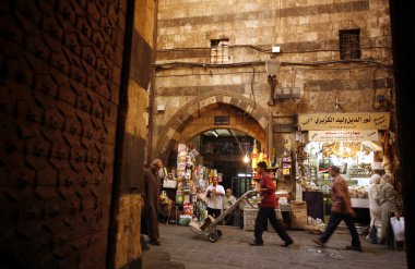 Pazar veya souq Mağazalar