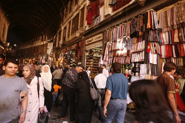 Lojas no mercado ou souq — Fotografia de Stock
