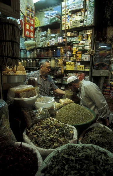 中东叙利亚阿勒颇老城苏克市场 — 图库照片