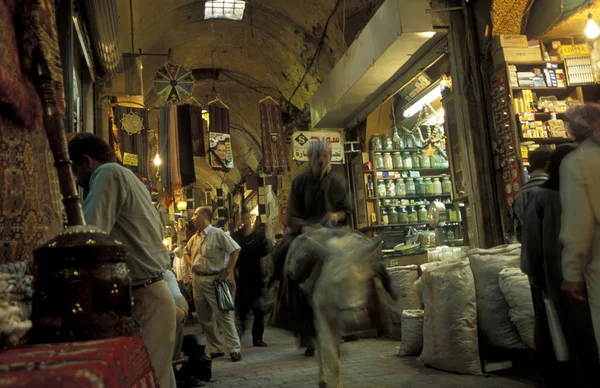 MIDDLE EAST SYRIA ALEPPO OLD TOWN SOUQ MARKET — Stock Photo, Image