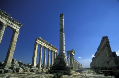 Hama şehir Apamea kalıntıları yakın: