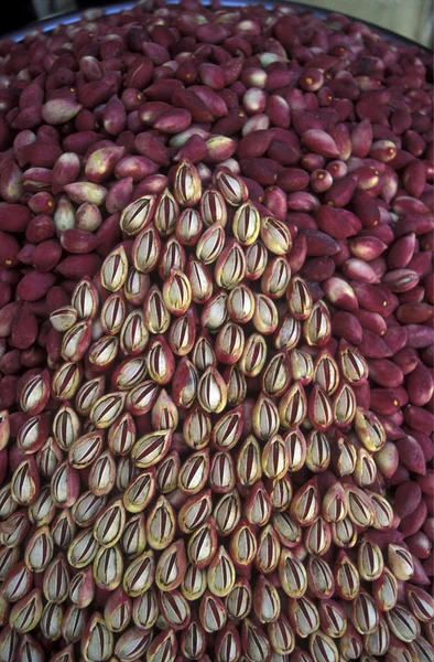 Alimentos y especias en el mercado — Foto de Stock