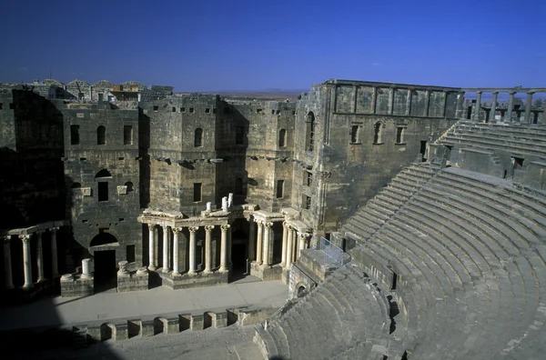 Ruines en ville de Bosra — Photo