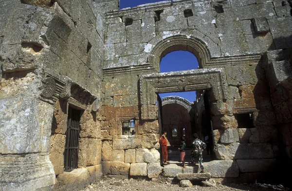Ruins of the Basilica Qalb Lozeh — Stock Photo, Image