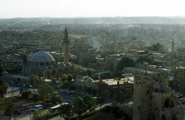 MIDDLE EAST SYRIA ALEPPO OLD TOWN MOSQUE — Stock Photo, Image