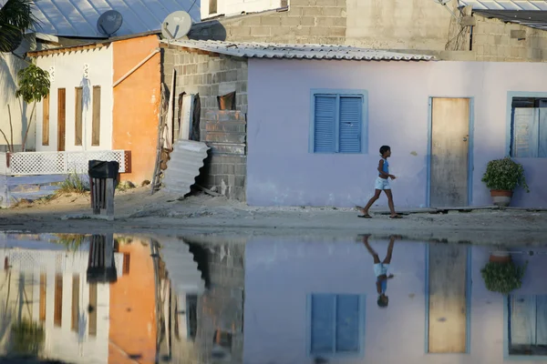 A fiú a Gran Roque sziget village — Stock Fotó