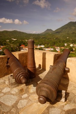 Antik Castillo Santa Cruz