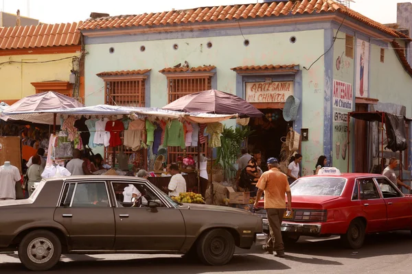 Vida callejera en el pueblo de Maracaibo en la Venezuela — Foto de Stock