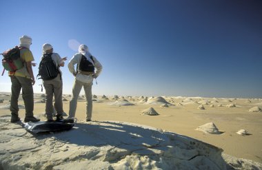 Mısır'daki beyaz çölde turizm 