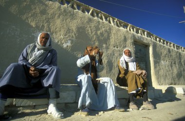 people in the town and Oasis of Farafra