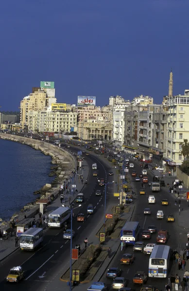 Coast at the al corniche road in the city of Alexandria — Stock Photo, Image