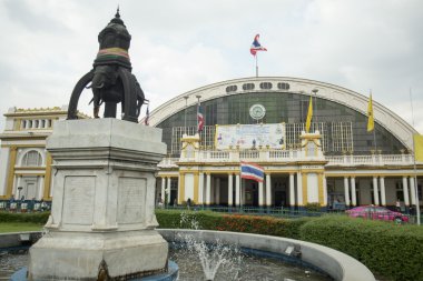 Tren istasyonu Hua Lamphong