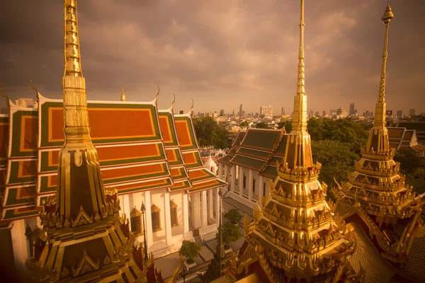 Thaiföld Bangkok Wat Ratchanatdaram templom — Stock Fotó