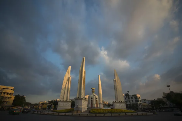 MONUMENTO DE DEMOCRACIA DO BANGKOK DA TAILÂNDIA — Fotografia de Stock