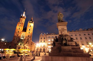 Rynek Glowny Meydanı