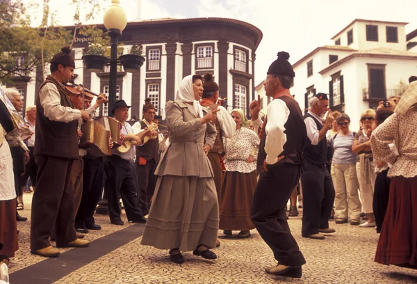 Desfile de la Fiesta de las Flores de Primavera — Foto de Stock