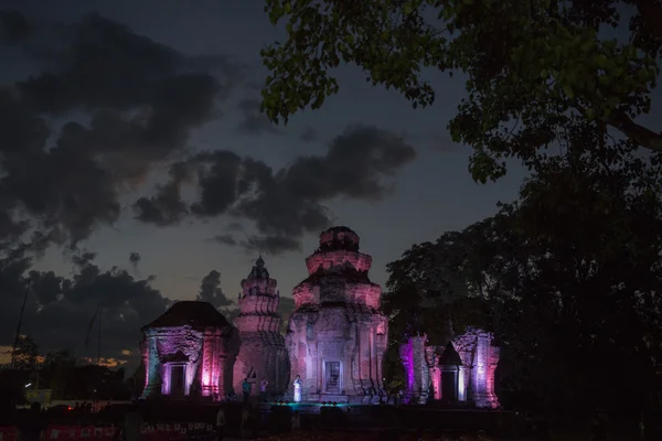 Lichtshow bij de Prasat Sikhoraphum tempel — Stockfoto