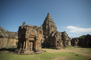 Khmer tapınak kalıntıları