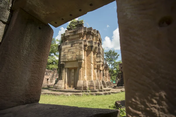 Thailand isan surin ta muean thom tempel — Stockfoto