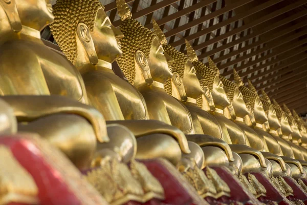 Buda do Templo Hilltop na Tailândia — Fotografia de Stock