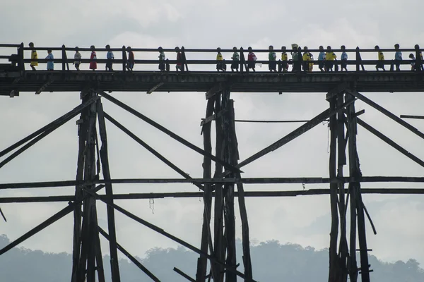 Pont en bois Wang Kka en Thaïlande — Photo