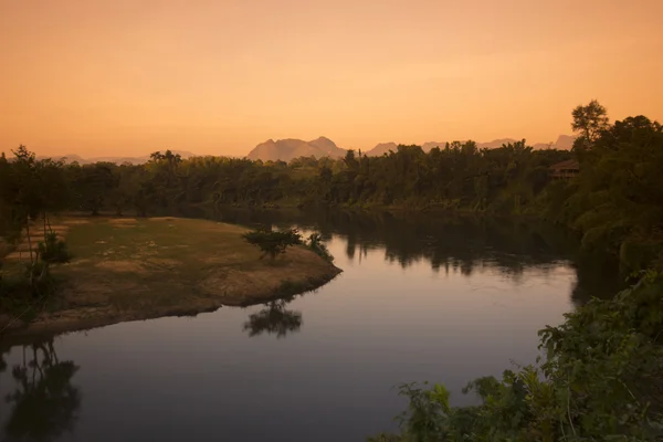 Tayland Kanchanaburi ölüm demiryolu River Kwai — Stok fotoğraf
