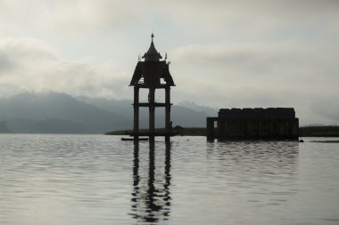 floodet Wat Sam Prasop Tayland