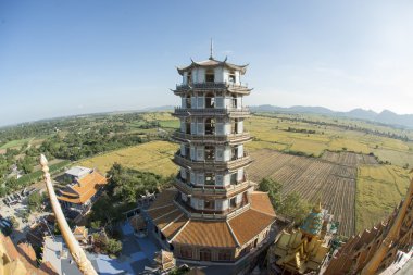 Wat Tham SUA güzel mimari