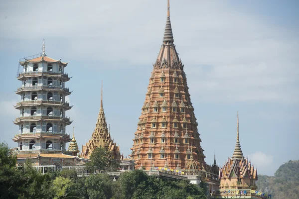 Bela arquitetura de Wat Tham Sua — Fotografia de Stock