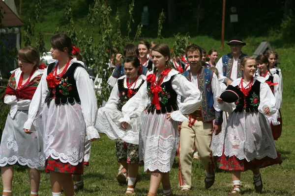 Festival Folclórico Tradicional en la ciudad de Cerveny Klastor —  Fotos de Stock