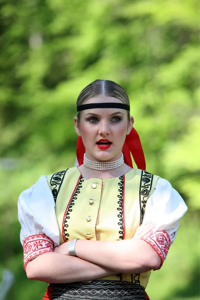 Festival folklorique traditionnel dans la ville de Cerveny Klastor — Photo