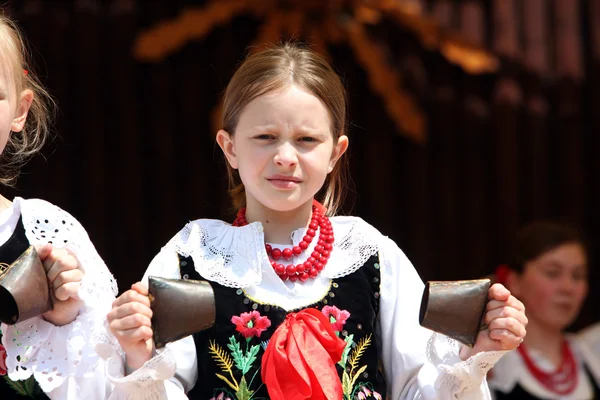 Festival folklorique traditionnel dans la ville de Cerveny Klastor — Photo