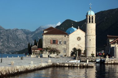 Karadağ Kotor Körfezi'nde Persat kasabası