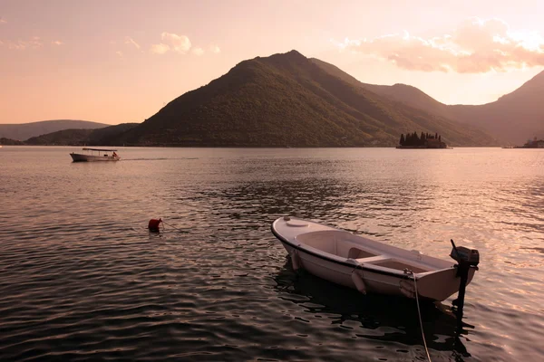 EUROPA BALKAN MONTENEGRO PERSAT KOTOR BAY —  Fotos de Stock