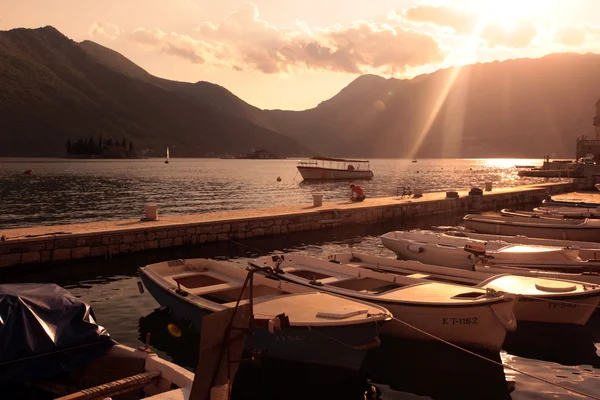 EUROPA BALKAN MONTENEGRO PERSAT KOTOR BAY —  Fotos de Stock