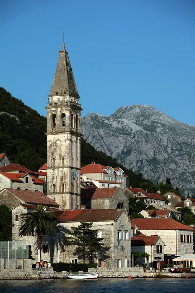 Πόλη Persat στον κόλπο Κότορ στο Μαυροβούνιο — Φωτογραφία Αρχείου