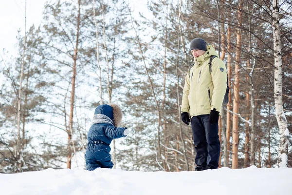 Little Son Happily Going His Dad Father Baby Playing Winter — Stock Photo, Image