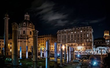 Roma, dünya çapında inanılmaz bir yolculuk. Unutulmaz yolculuk: Roma ebedi şehir..