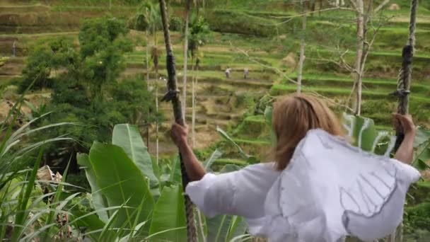 Tegalang Rice Terrace Swing. Καλύτεροι ταξιδιωτικοί προορισμοί. — Αρχείο Βίντεο