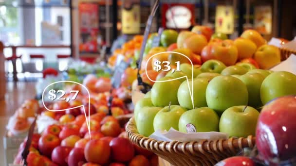 Animatie prijzen op fruit in grote markt winkel — Stockvideo