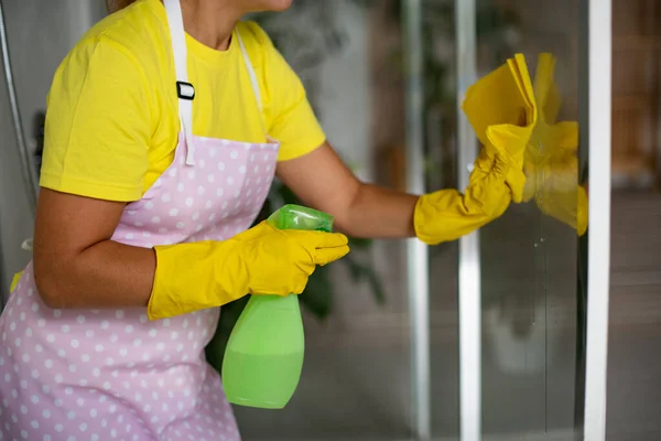 Professionele Reiniging Van Badkamer Toilet Reinheid Hygiëne Thuis Schoonmaakdienst Schoonmaak — Stockfoto