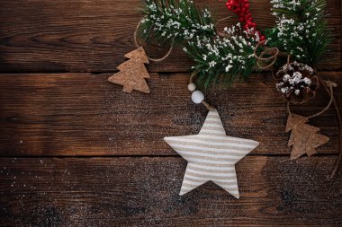 Yeni yıl 2021 yassı. Noel kartı. Şenlik tasarımı için tasarım. Şenlik düzeni. Kış tatili atmosferi