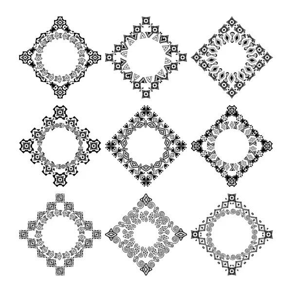 Aantal decoratieve circulaire en hexagon elementen voor design in etnische stijl — Stockvector