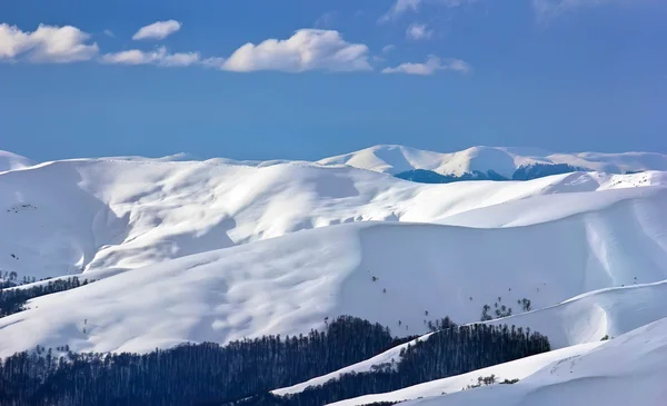 Krzywego góry zimą — Zdjęcie stockowe