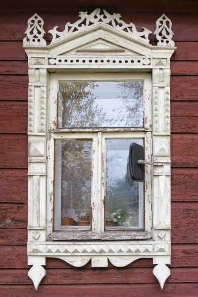 Rostov the Great. Window with carved architraves — Stock Photo, Image